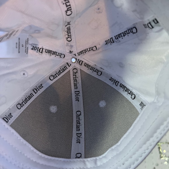 Dior hat - Picture 7 of 7